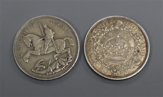 A 1928 wreath crown and a 1935 crown.